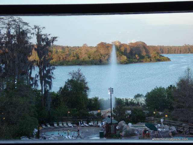 Fire Rock Geyser and Bay Lake